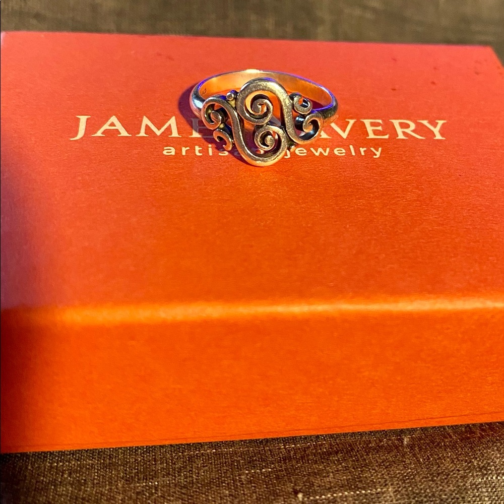 James avery Spanish swirl ring